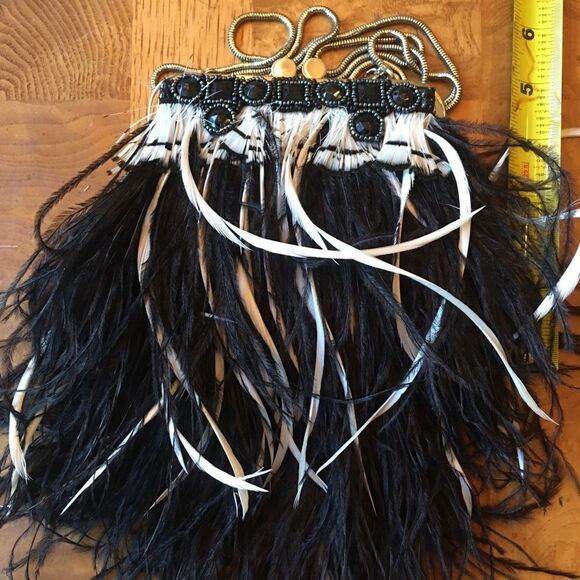 MOO ROO Black n White Feathered Purse - Picture 4 of 14